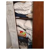 Contents of Wardrobe - Read Details