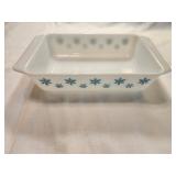 1 Pyrex Snowflake Casserole Dish