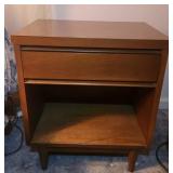 Mid Century Nightstand 20x14x24