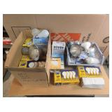 Light Bulbs and Flashlights w Lantern