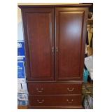Sauder Armoire