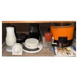 Kitchen Appliances - Crock Pot, Can Opener++