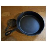 2pc Cast Iron Skillets