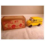 Ertl Collectibles 1950 Divco Delivery Truck