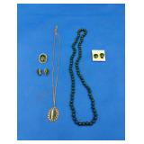 Fashion Jewelry Set with Green Stone