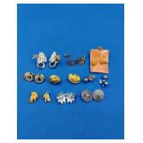 9 Pairs of Fashion Earrings