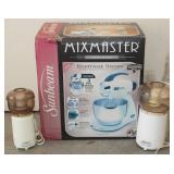 Sunbeam Mix Master w/ Oskar & Oskar Jr. Sunbeam Mix Master w/ Oskar & Oskar Jr.