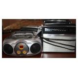 Curtis CD Player & Vintage Zenith Radio w/ CDs Curtis CD Player & Vintage Zenith Radio w/ CDs