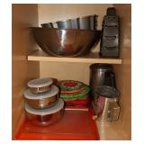 Contents of Cabinet - Mixing Bowls, Trivets++ Contents of Cabinet - Mixing Bowls, Trivets++