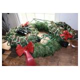 2pc Lighted Christmas Wreaths