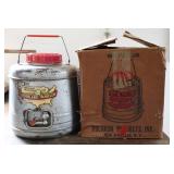 Vtg Woodland Traveler Insulated Gallon Jug