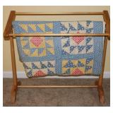 Wooden Quilt Rack w/ Quilt