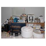 Large Kitchen Items Collection w/ Nesco
