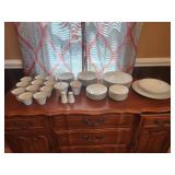 Regal Gold China 58pc.