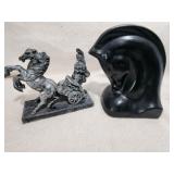 1 Horse and 1 Horse and Chariot Statue
