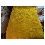Queen Gold Velvet Bedspread w/Tassels