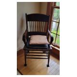Spindle Back Arm Chair