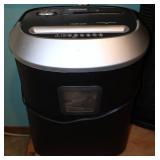 Honeywell 12-Sheet Cross-Cut Paper Shredder