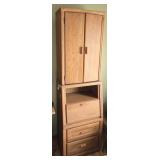 Nightstand / Hutch