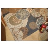 Floral Pattern Area Rug with Earth Tones