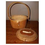 Tight Woven Nantucket Sewing Basket w/Carved Bone