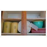 Collection of Tupperware-Canisters