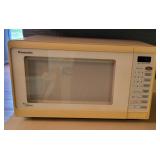 Panasonic the Genius Microwave Oven