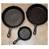 Set of 3 Cast Iron Skillets