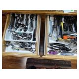 Contents of Kitchen Drawers