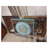 2 Mirrors & Decorative Medallion