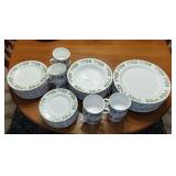 40 pcs Gibson Christmas Dishes