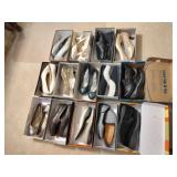 14 Pairs of Women