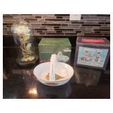 Holiday and Home Dï¿½cor Assortment