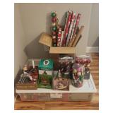 Assortment of Christmas Dï¿½cor