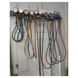 6 Manifold and AC Test Gauges
