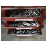 Contents of Tool Box - Read Details