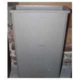 30" Tall 13 Gallon Trash Can