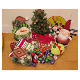 Jiggly Santa, Tree & more