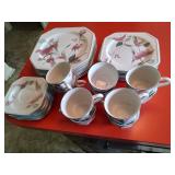 32 pcs Mikasa Continental Silk Flowers Dishes