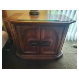 2 Matching Night Stands