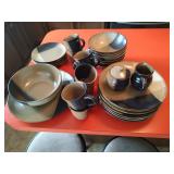 34 pcs Sango Gold Dust Black Dishes Set