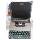 Smith-Corona Skyriter Portable Typewriter with Cas