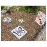 2 Mosaic Stepping Stones & Flag w/Hanger