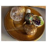 Decorative Gold Plates with Glass and Ornaments