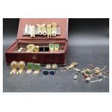 Vintage Box Full of Cufflinks & Tie Clips++