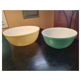 2 Pyrex Bowls