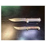 2 Hunting Knives