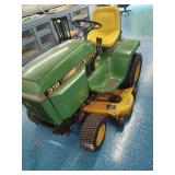 John Deere 318 Lawn Tractor