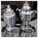 Vtg Stainless Coffee & Tea Urns Set Vtg Stainless Coffee & Tea Urns Set
