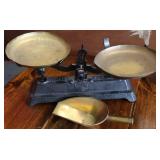 Vtg Brass Balance Scale with Scoop Vtg Brass Balance Scale with Scoop